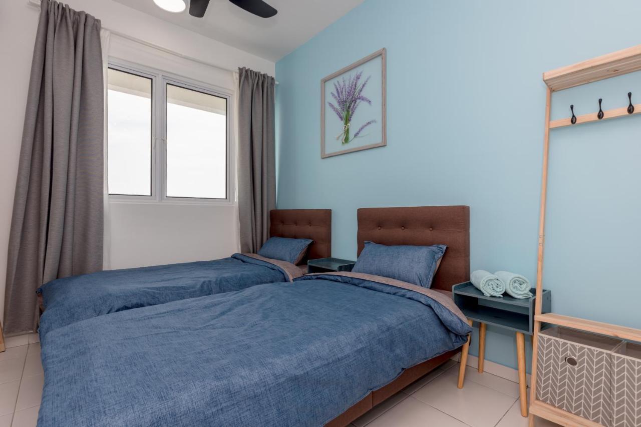 Seaview Holiday Home, By Sanguine Tanjung Tokong Kültér fotó